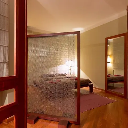 Park Apartment *
